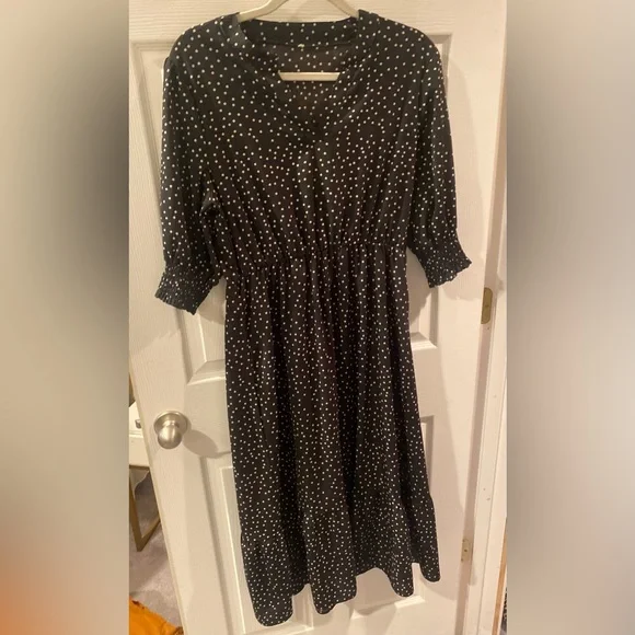 Black and White Polka Dot Dress - Picture 2 of 2